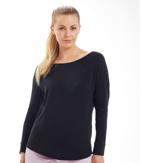 Luźny damski t-shirt z długim rękawem