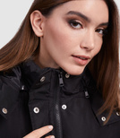 Damska wodoodporna kamizelka z odpinanym kapturem na zamek 